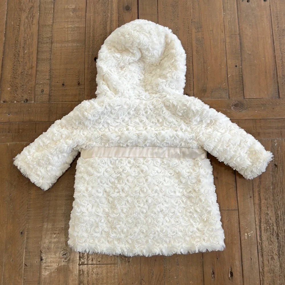 Janie and jack ivory faux fur rosette coat